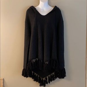 LINEAMIDAS Hooded Fringe Italian Wool Poncho